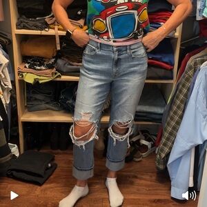 Studio Light Blue Distressed Jeans